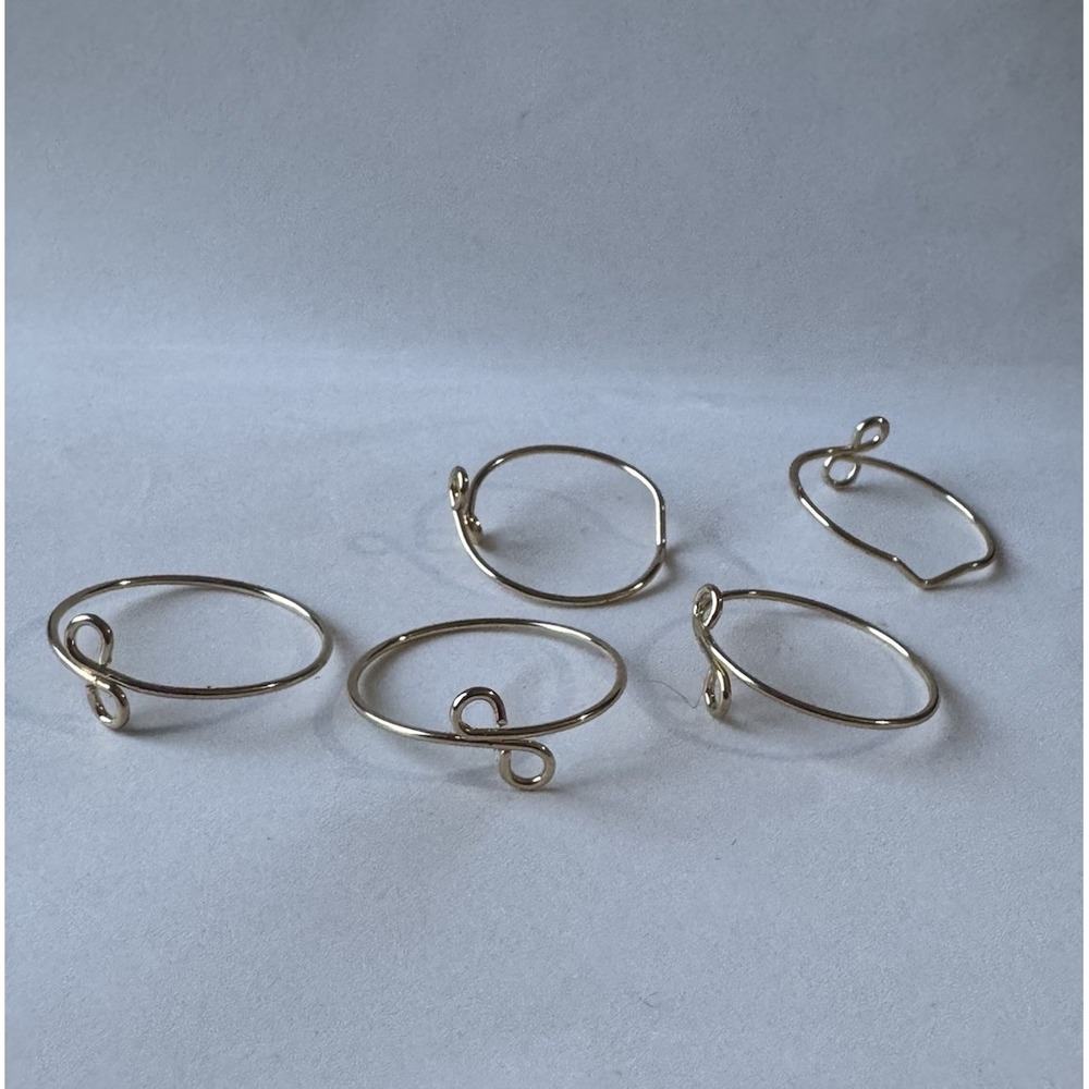 Set of 5 Gold Tone Wire Swirl Stackable Rings Mixed Sizes Boho Fashion Jewelry - Picture 5 of 6